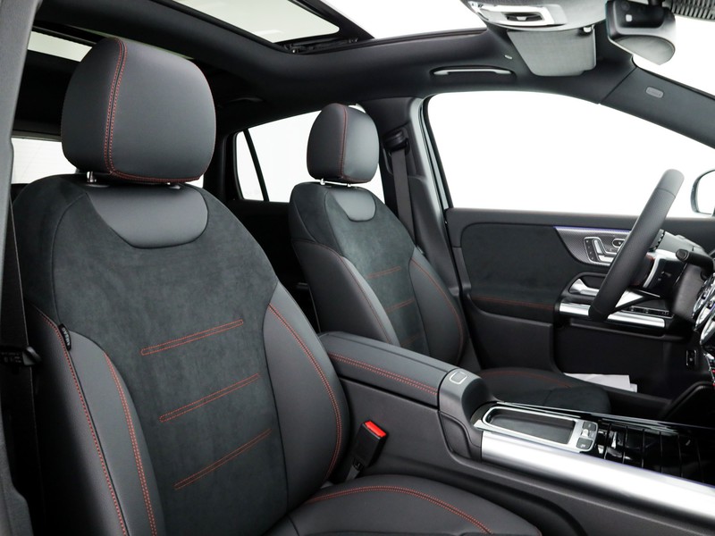 Mercedes GLA 180 progressive extra auto benzina nero