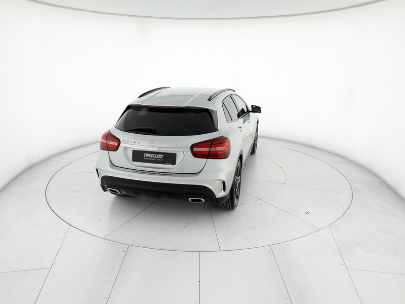 Mercedes GLA 200 d premium 4matic auto diesel argento