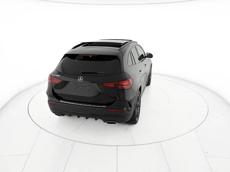 Mercedes GLA 180 amg line extra auto benzina nero