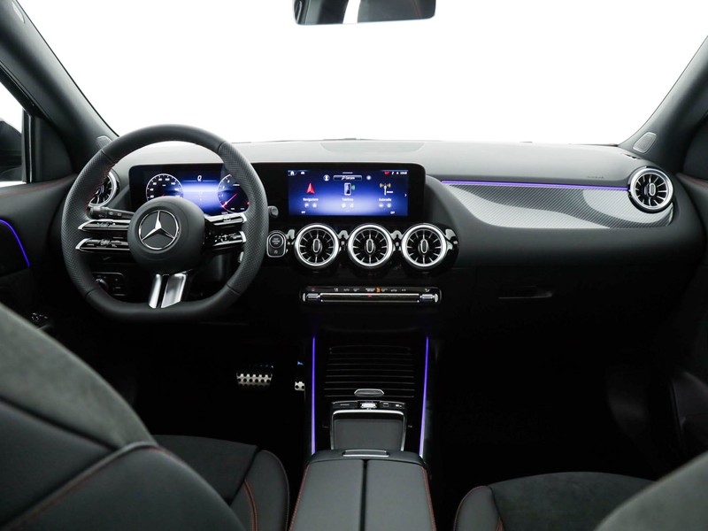 Mercedes GLA 180 amg line extra auto benzina nero