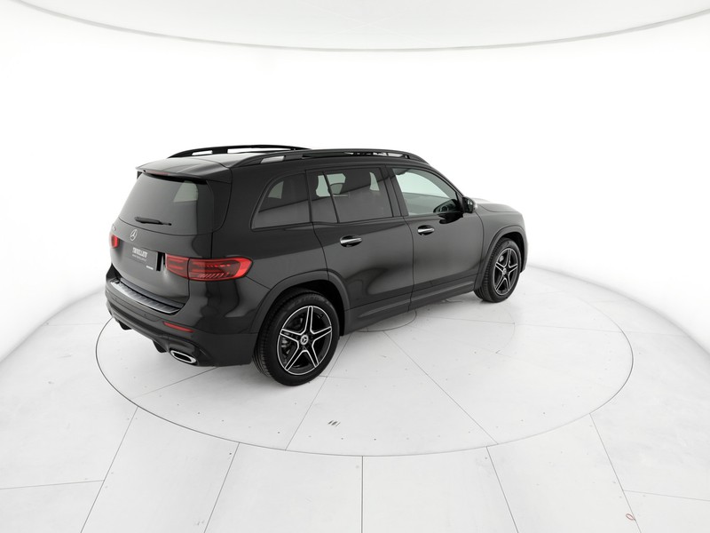 Mercedes GLB - foto 4