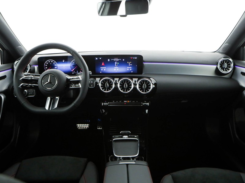 Mercedes Classe A 180 d amg line extra auto diesel grigio