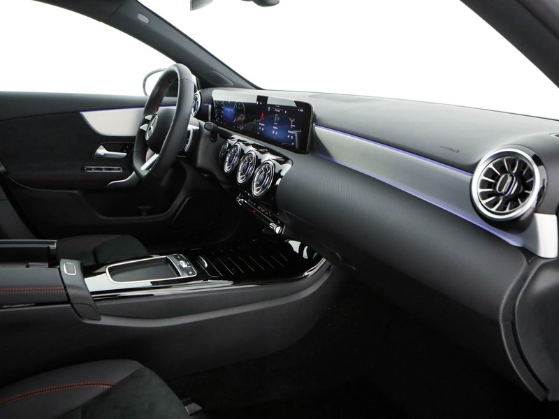Mercedes Classe A 180 d amg line extra auto diesel grigio