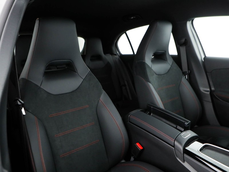 Mercedes Classe A 180 d amg line extra auto diesel grigio