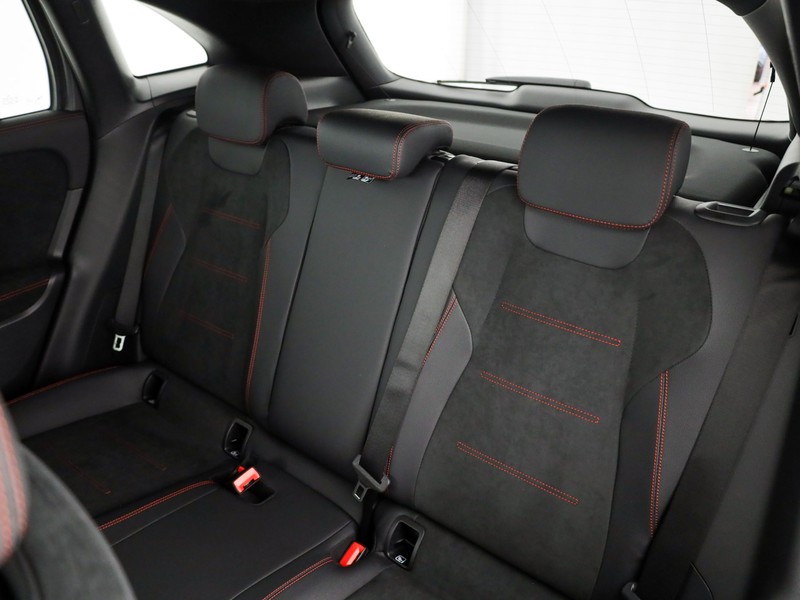 Mercedes GLA 180 Automatic benzina grigio