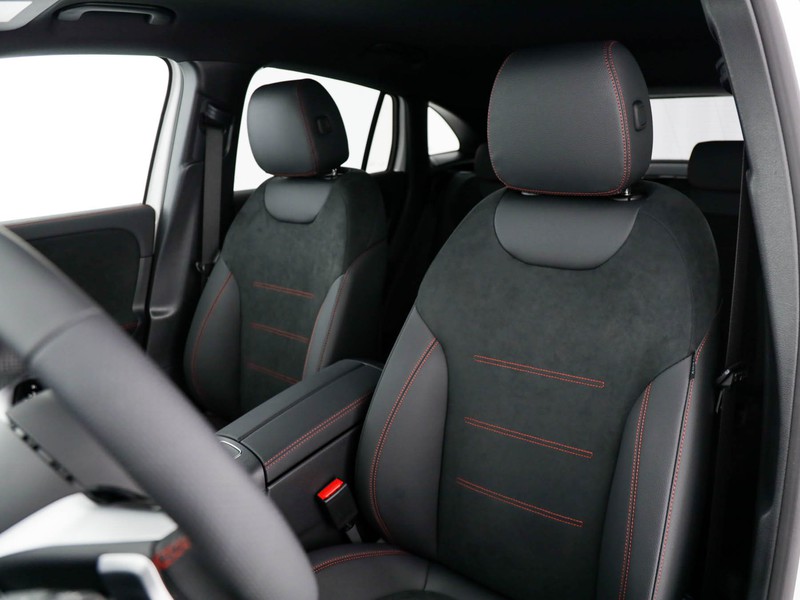 Mercedes GLA 200 d automatic diesel bianco