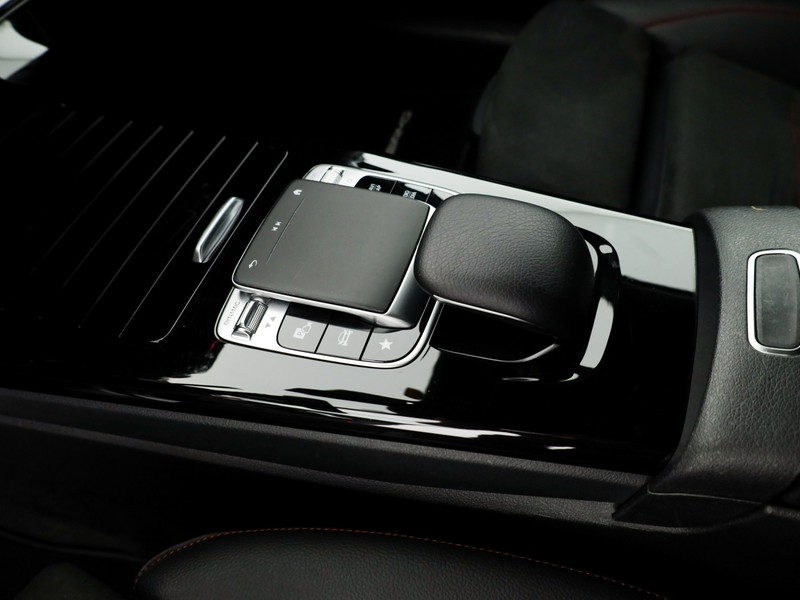 Mercedes Classe A 220 premium auto benzina argento