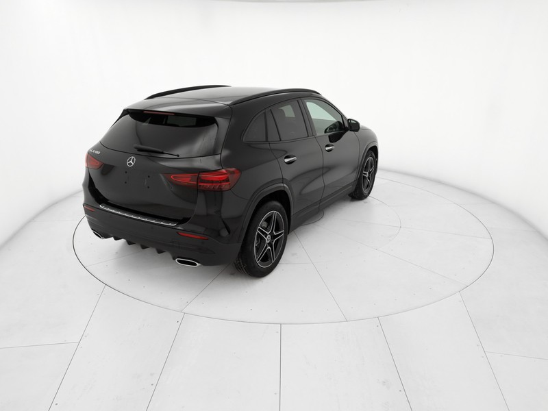 Mercedes GLA 180 Automatic benzina nero
