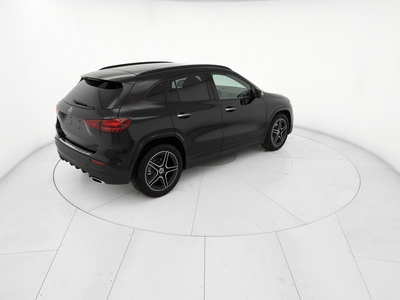 Mercedes GLA 180 Automatic benzina nero