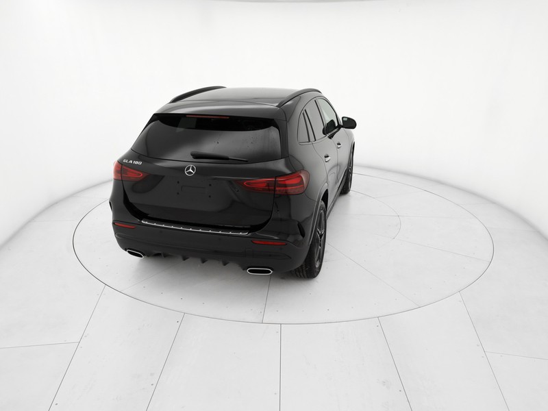 Mercedes GLA 180 Automatic benzina nero