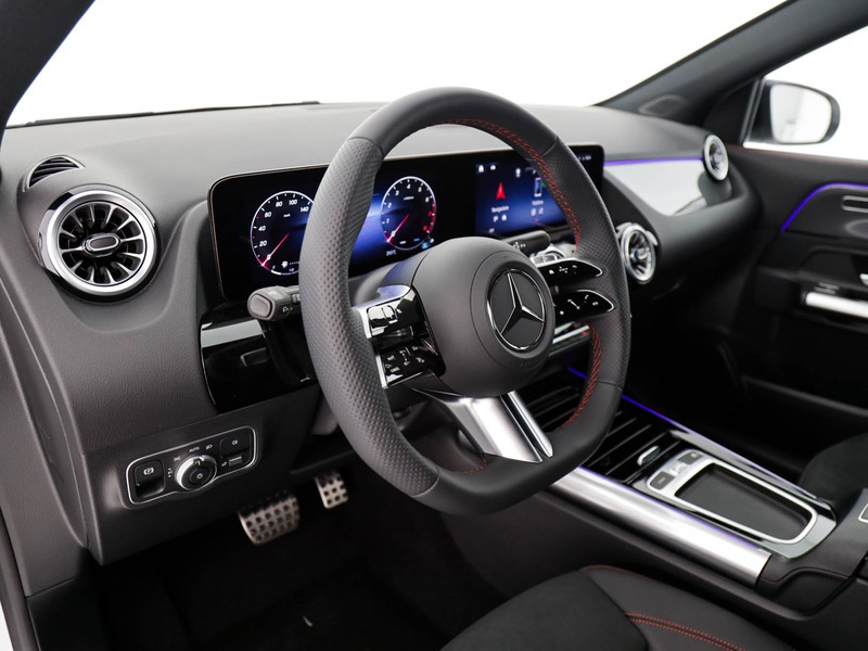 Mercedes GLA 180 Automatic benzina bianco