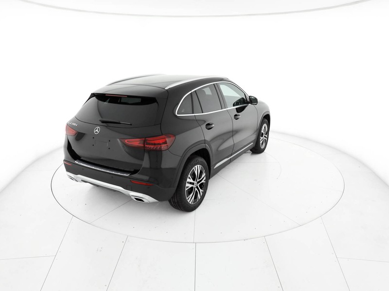 Mercedes GLA 200 d progressive extra auto diesel nero