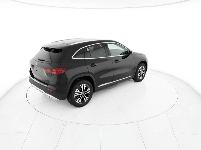 Mercedes GLA 200 d progressive extra auto diesel nero