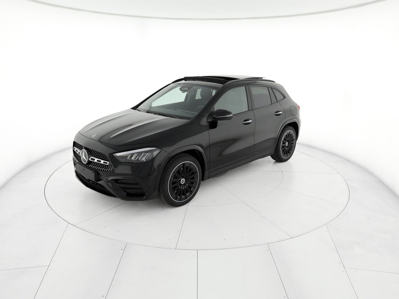 Mercedes GLA 180 Automatic benzina nero
