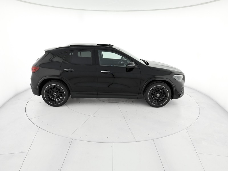 Mercedes GLA 180 Automatic benzina nero