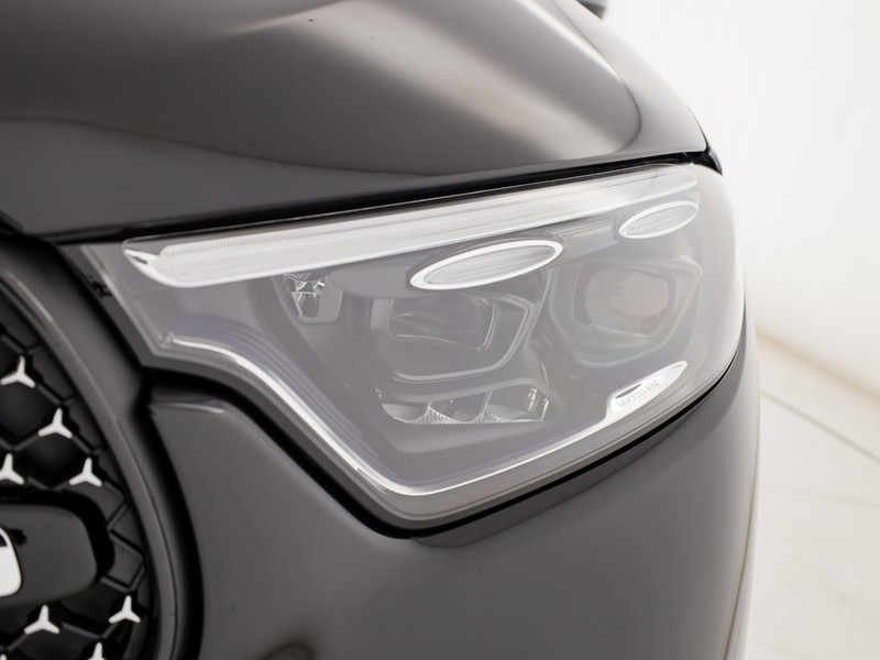 Mercedes GLC 220 d 4MATIC  nero