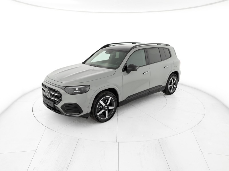 Mercedes GLB - foto 2