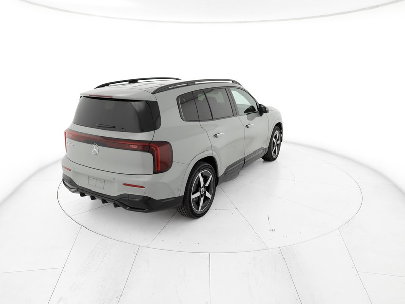 Mercedes GLB - foto 3