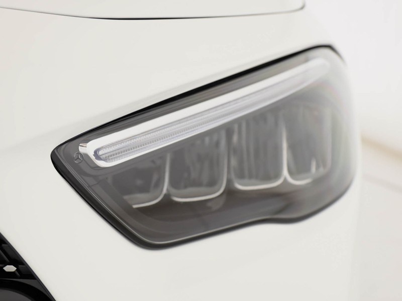 Mercedes GLA 200 d amg line extra auto diesel bianco