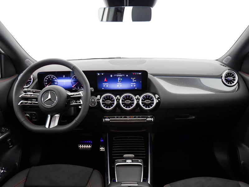 Mercedes GLA 200 d amg line extra auto diesel bianco