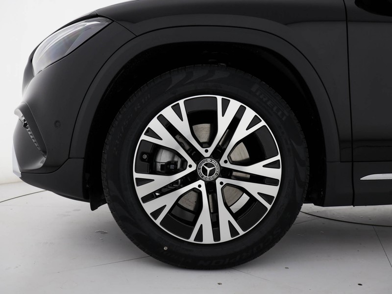 Mercedes GLA 180 progressive extra auto benzina nero