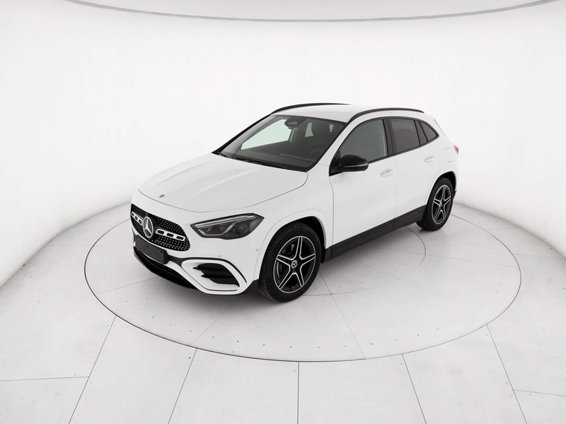Mercedes GLA - foto 2