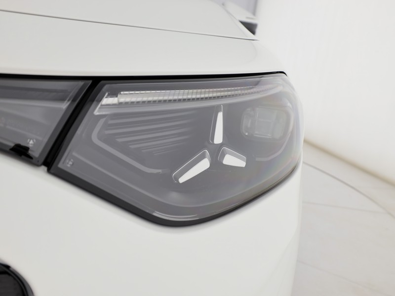 Mercedes GLB 180  bianco
