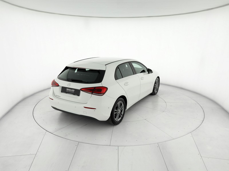 Mercedes Classe A 180 d business auto diesel bianco