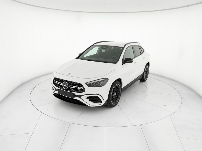 Mercedes GLA 180 Automatic benzina bianco