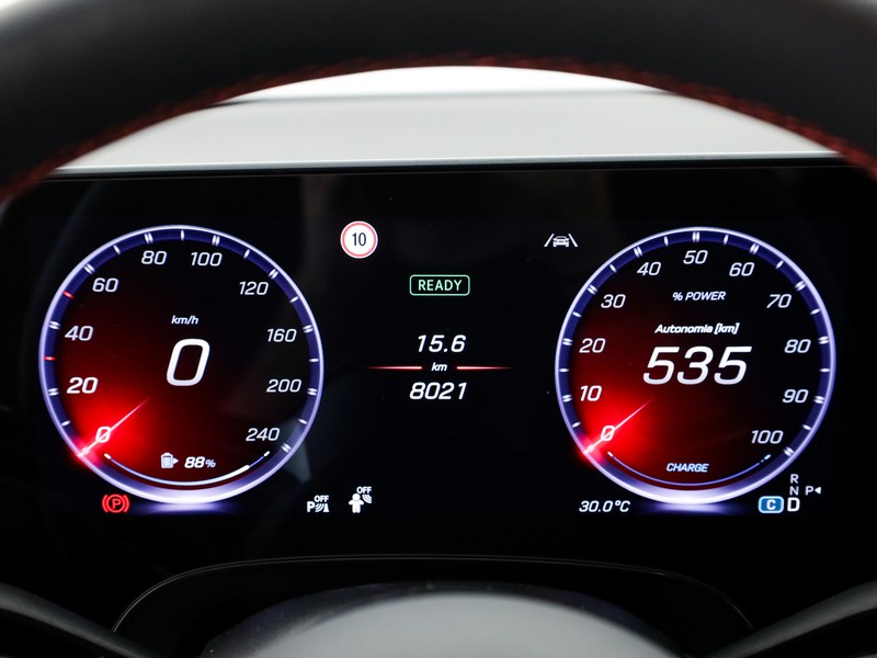 Mercedes CLA Coupè elettrica 250+ premium elettrica rosso