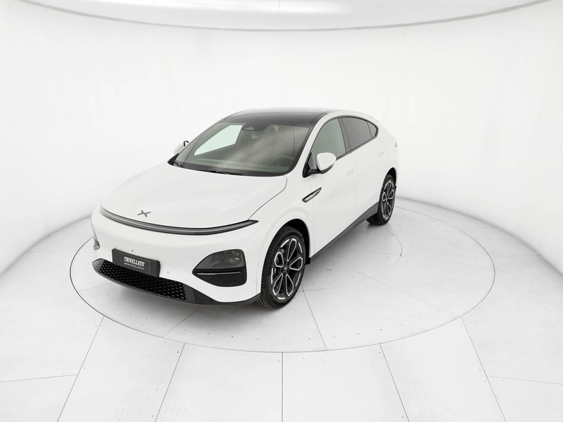 XPENG G6 68,5 kwh standard range rwd elettrica bianco