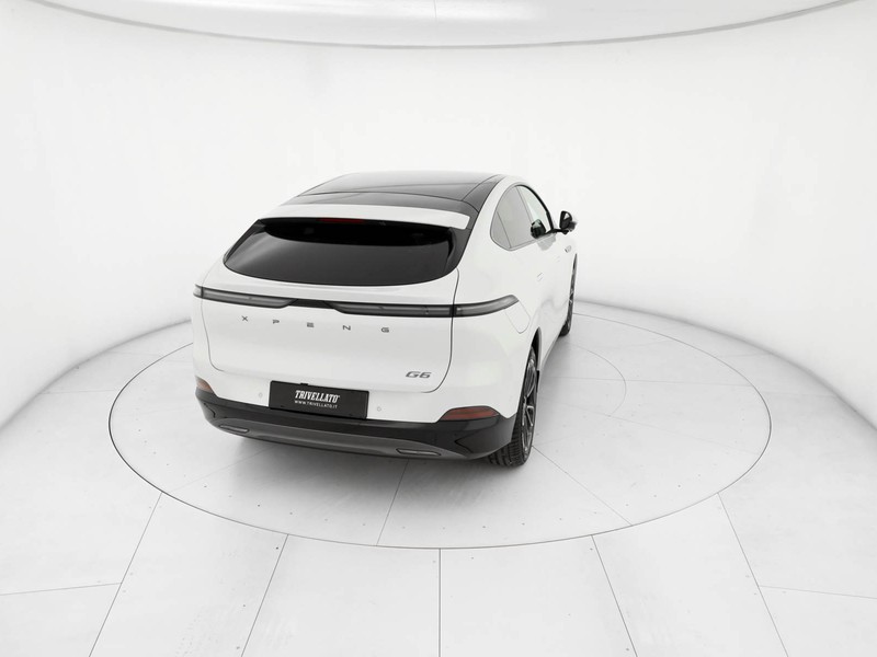 XPENG G6 68,5 kwh standard range rwd elettrica bianco