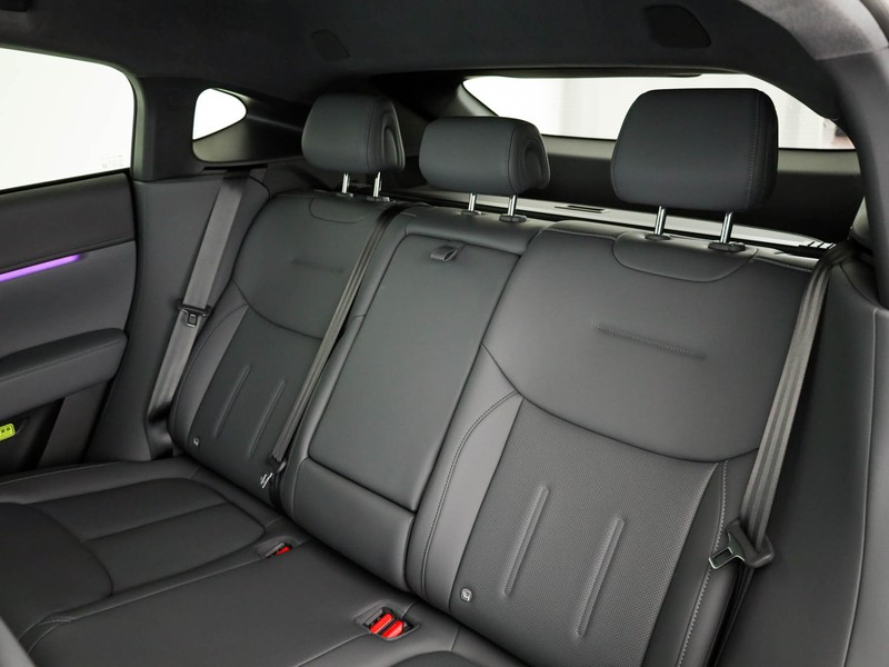 XPENG G6 68,5 kwh standard range rwd elettrica bianco