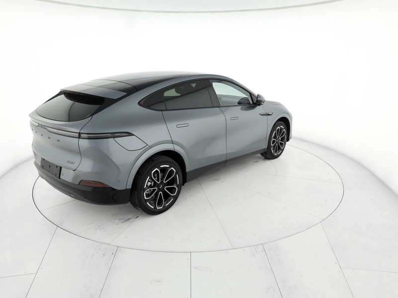 XPENG G6 68,5 kwh standard range rwd elettrica grigio