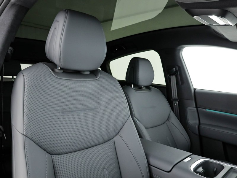 XPENG G6 68,5 kwh standard range rwd elettrica grigio