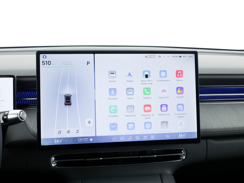XPENG G6 68,5 kwh standard range rwd elettrica grigio