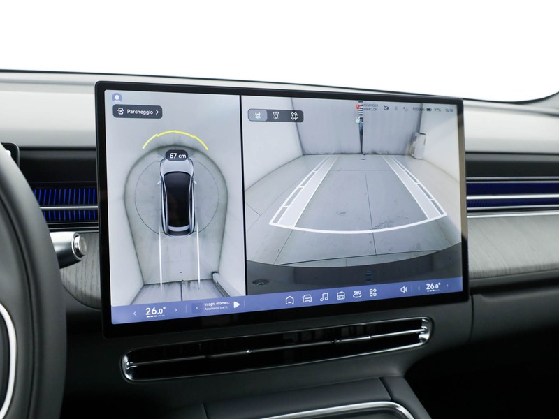 XPENG G6 68,5 kwh standard range rwd elettrica grigio