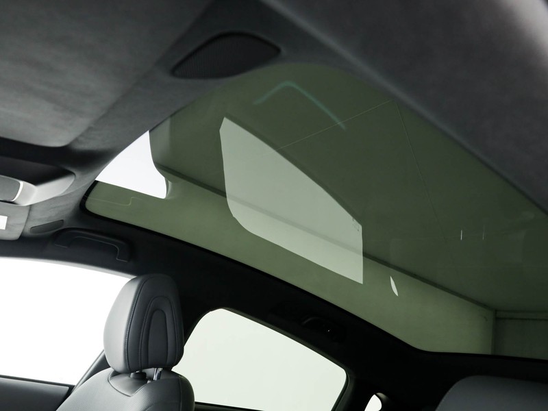 XPENG G6 68,5 kwh standard range rwd elettrica grigio