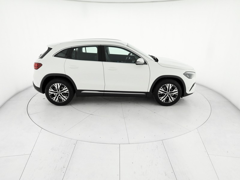 Mercedes GLA 180 Automatic benzina bianco