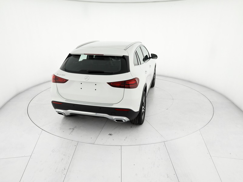 Mercedes GLA 180 Automatic benzina bianco