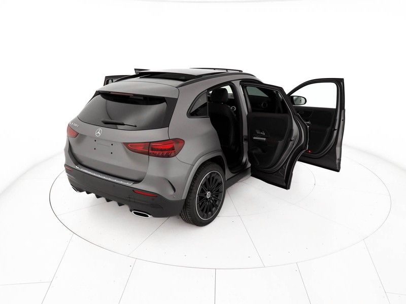 Mercedes GLA 200 d automatic diesel grigio