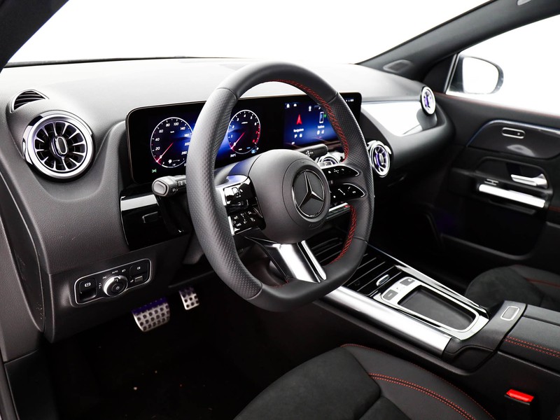 Mercedes GLA 180 Automatic benzina nero