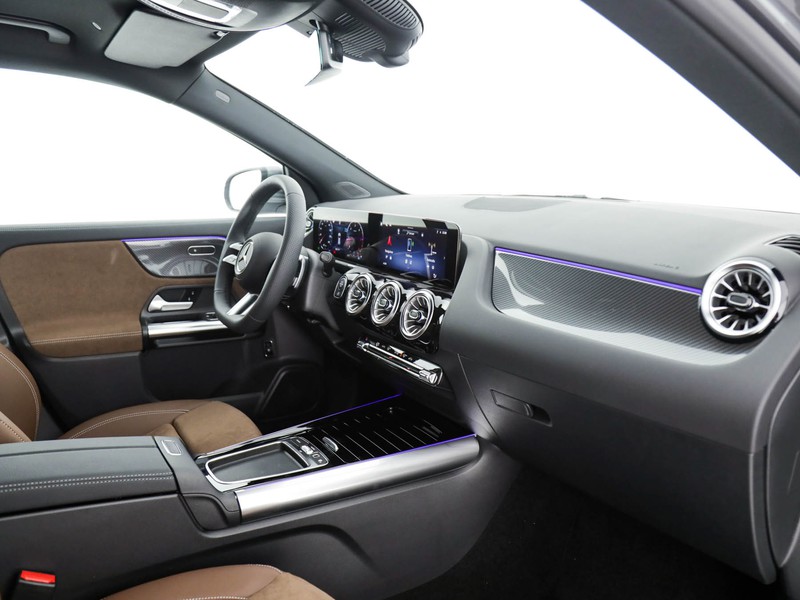 Mercedes GLA 180 d amg line advanced plus auto diesel grigio