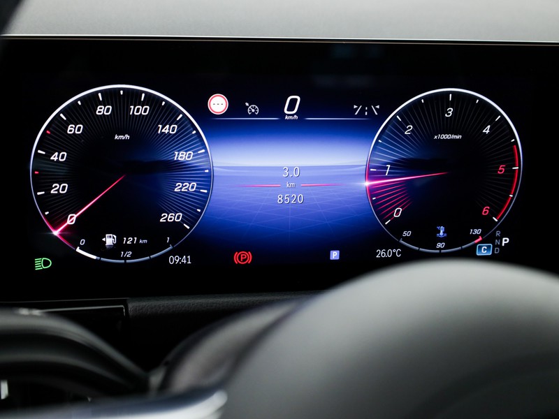 Mercedes GLA 180 d amg line advanced plus auto diesel grigio