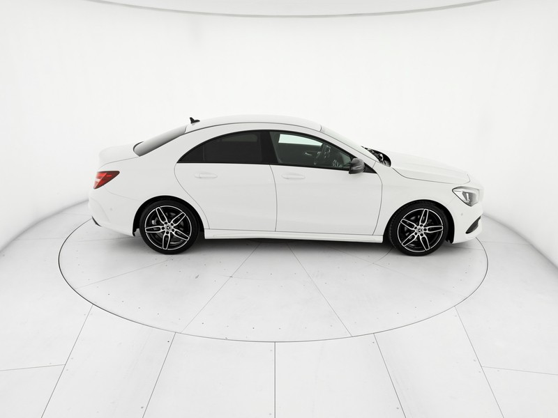 Mercedes CLA Coupè 200 d sport activity edition auto diesel bianco