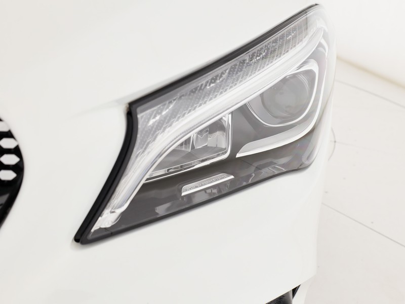 Mercedes CLA Coupè 200 d sport activity edition auto diesel bianco