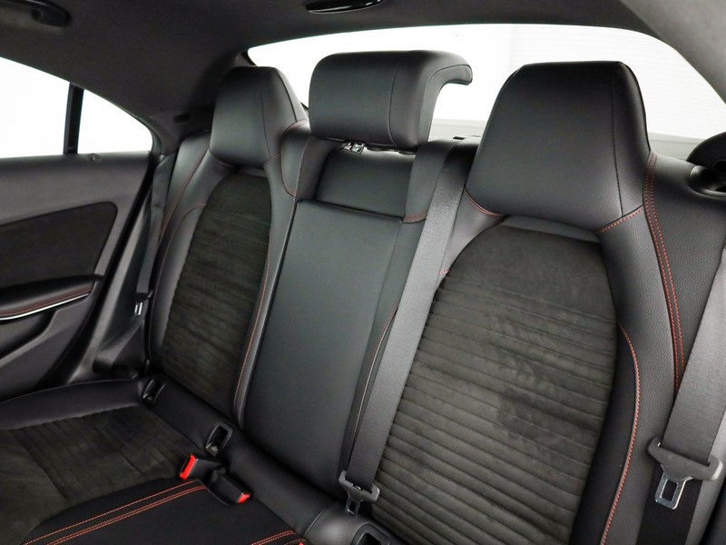 Mercedes CLA Coupè 200 d sport activity edition auto diesel bianco