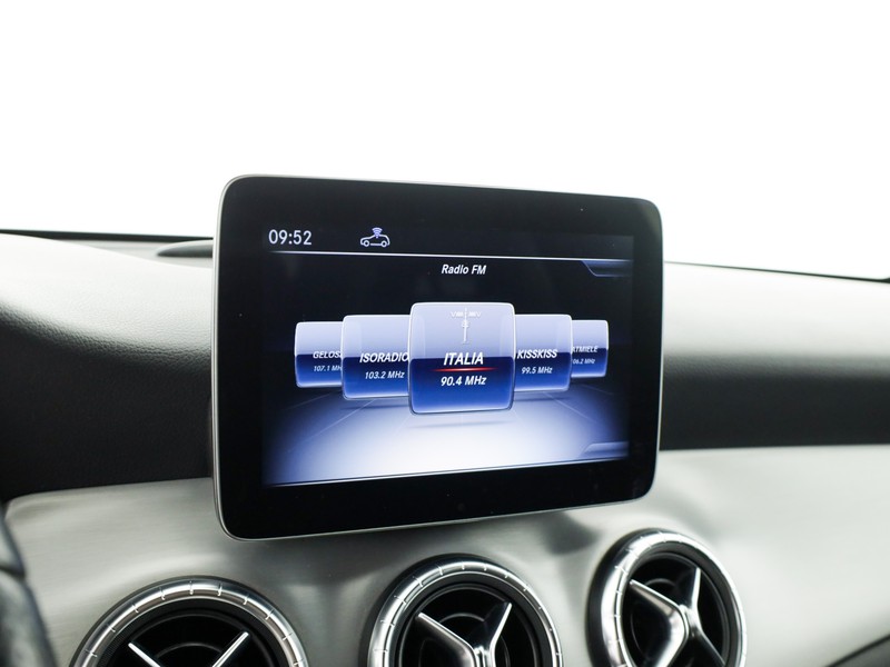 Mercedes CLA Coupè 200 d sport activity edition auto diesel bianco