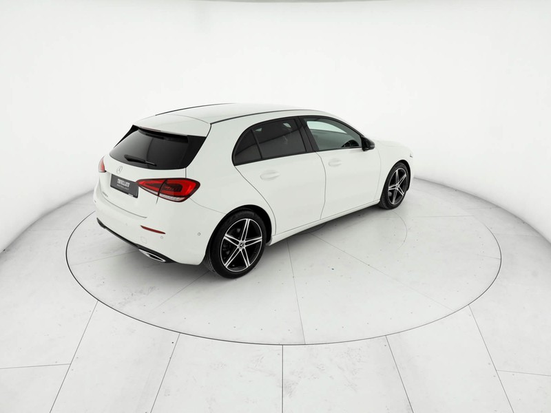 Mercedes Classe A 180 d sport auto diesel bianco
