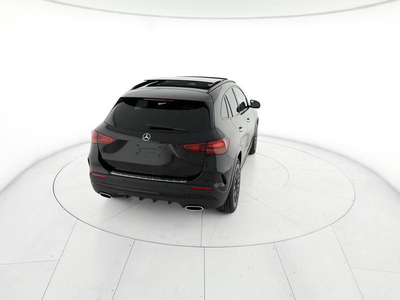 Mercedes GLA 200 d amg line extra auto diesel nero